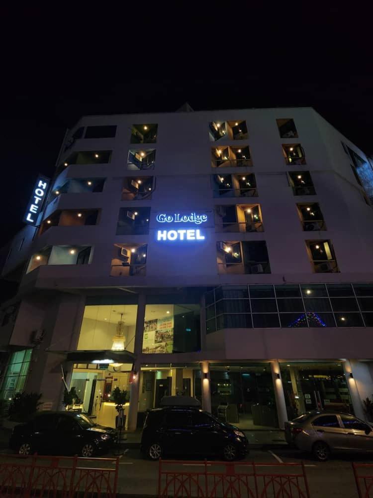 Go Lodge Hotel Куантан Экстерьер фото
